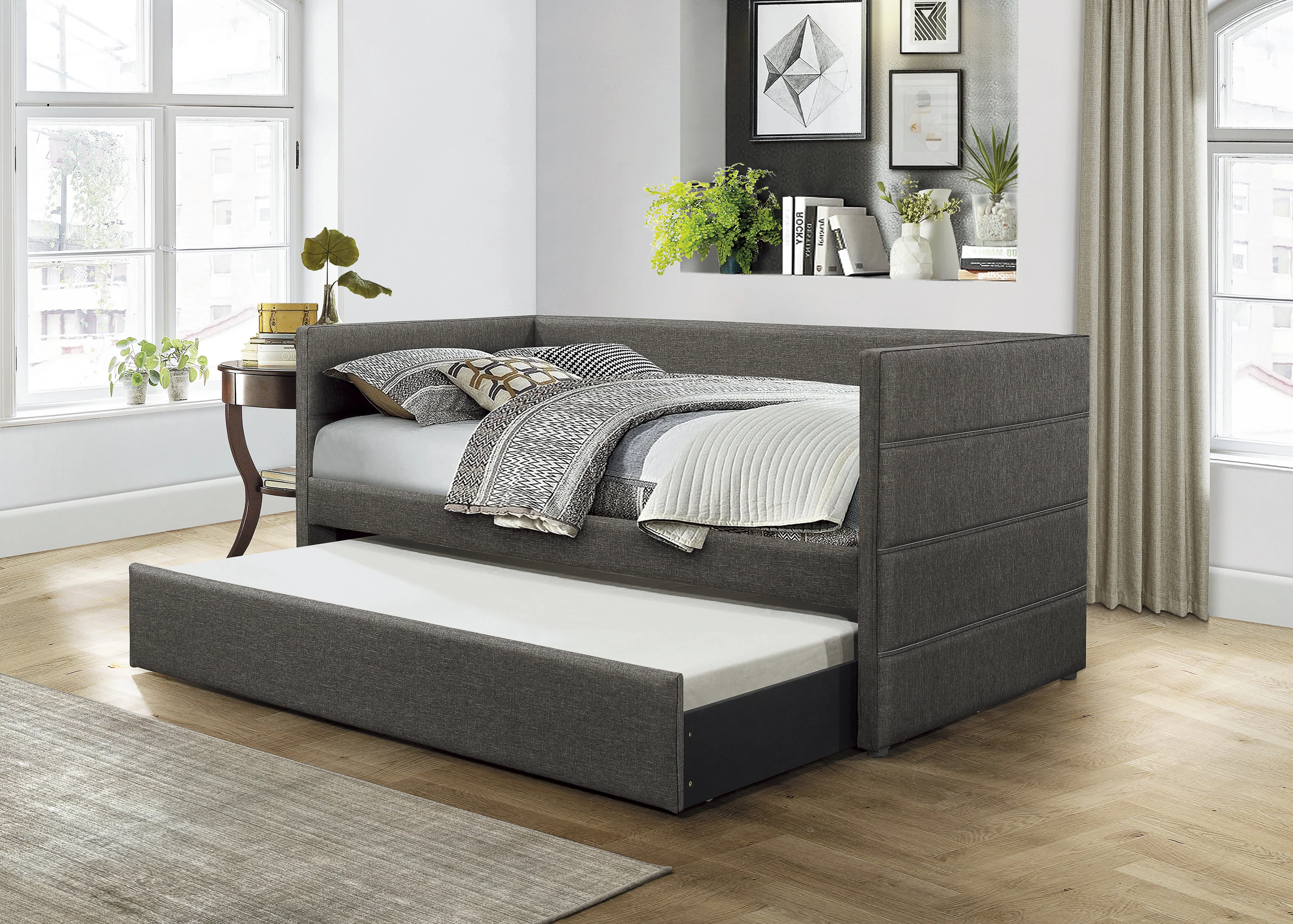 Vining Daybed with Trundle - Image 5