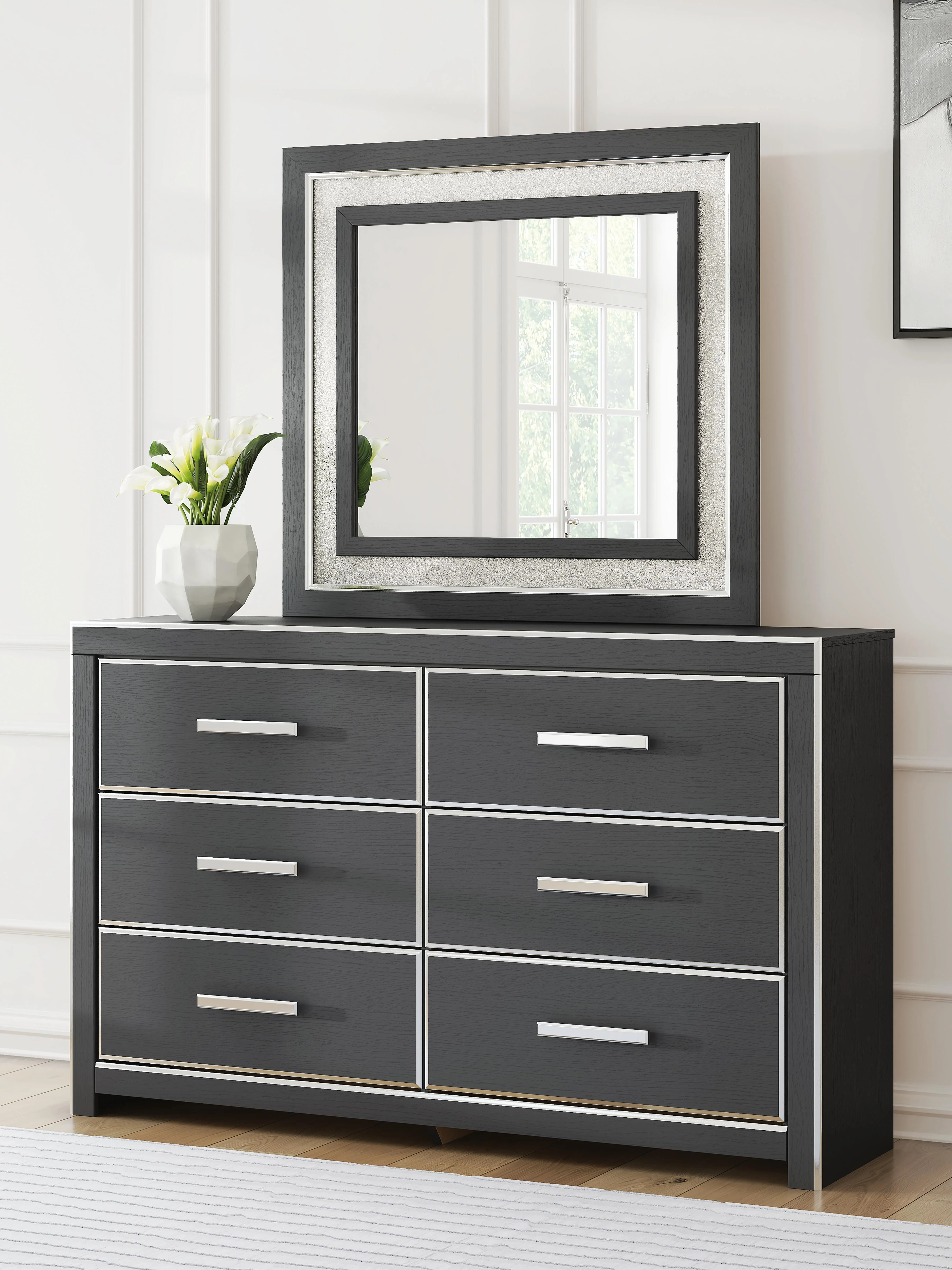 Zuraleus Dresser and Mirror - Image 13